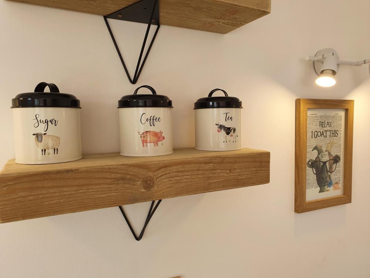 Dartmoor Reach Alpaca Farm Heated Cabins 5 Mins Drive To Dartmoor Bovey Tracey Ngoại thất bức ảnh